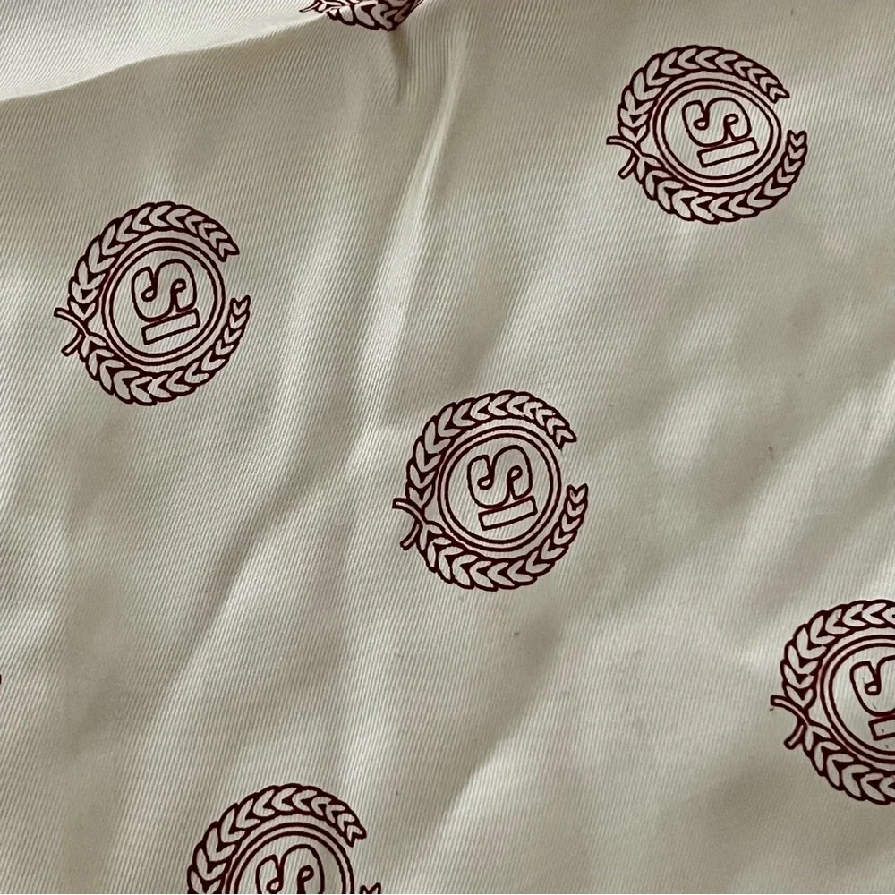 Vintage Warden Brooks,‎ Ltd Silk Scarf Hand rolled Made in Italy 25.5” x 25.5”